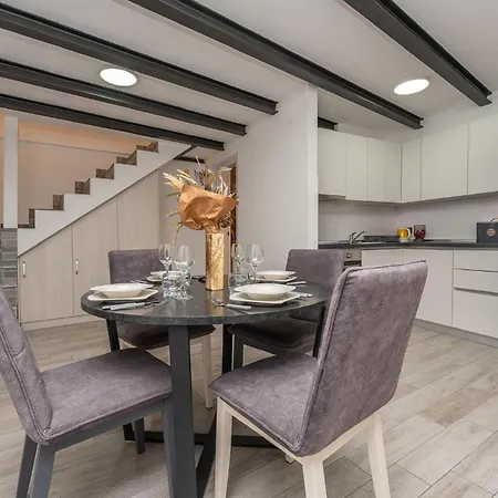Apartamento 2 Bedroom Cozy In Biograd