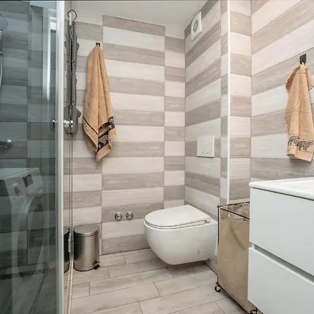 2 Bedroom Cozy In Biograd